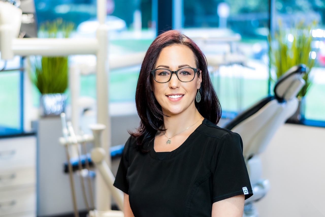 Kim Noel -Dental Assistant